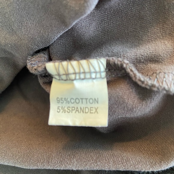 Home Malone Holiday T-Shirt - Black - Picture 3 of 4